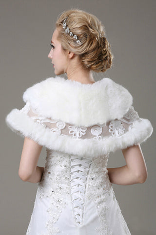 Agraciado Faux Fur & Lace Wedding Wrap MPJ140927