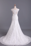 2024 Nuevo A-Line Wedding Dresses Bateau tribunal tren Botón cubierto de tul y encaje apliques